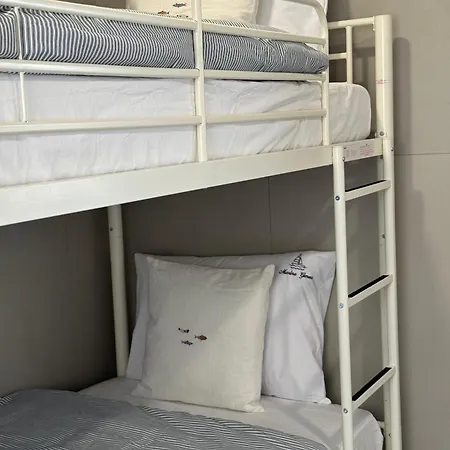 Marina Gemeos - Center By Hd *